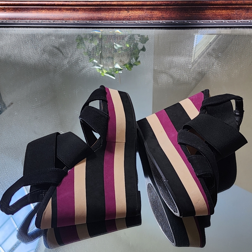 Madden Girl Wedge Sandals 6M